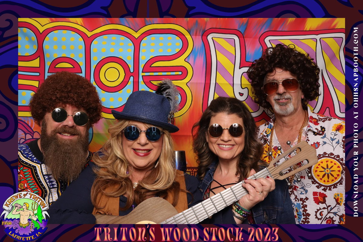Lafayette Mardi Gras photo booth image 389