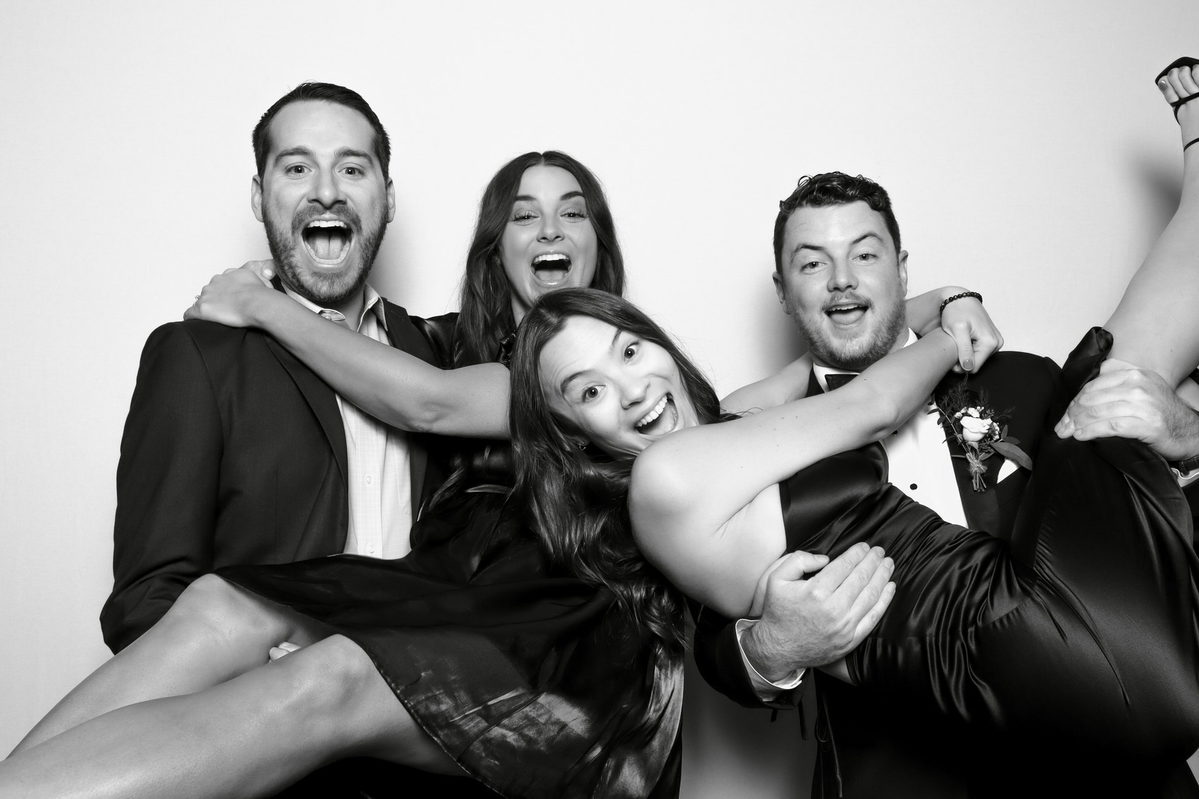 Lafayette Studio Photo Booth 400