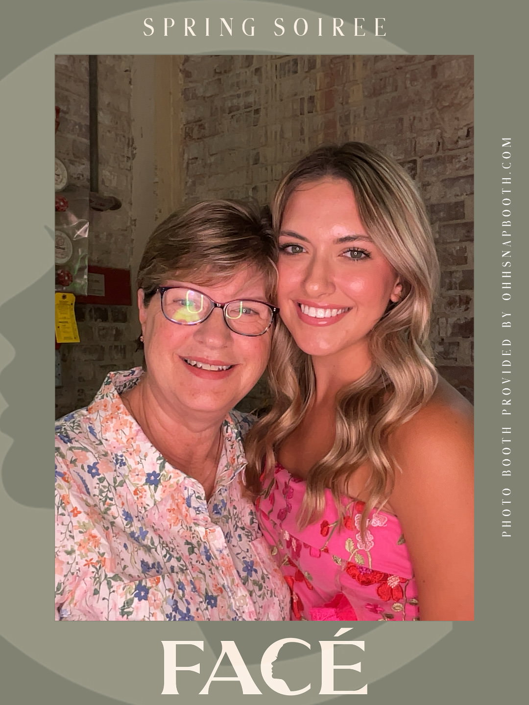 Ohh Snap Social Booth 317 | Lafayette Photo Booth Rental