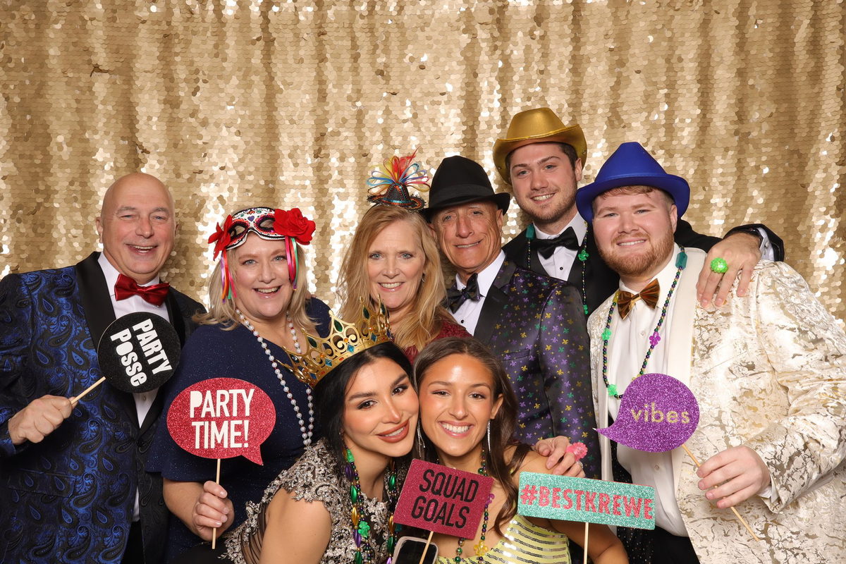 Kick off Mardi Gras with an Epic Photo Booth | Lafayette Photo Booth | Ohh Snap