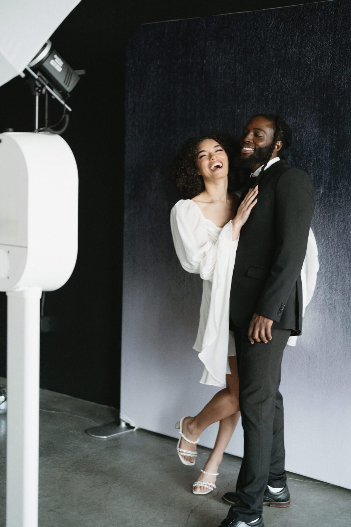 How to Compare Photo Booth Rentals in Lafayette | Lafayette Photo Booth | Ohh Snap